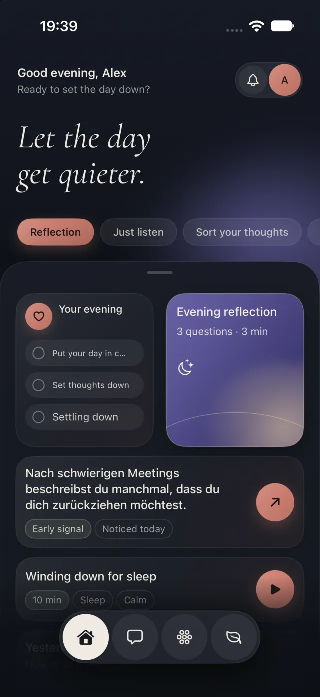 Rapport’s home screen in the dark evening look: “Let the day get quieter.” with a three-question evening reflection.